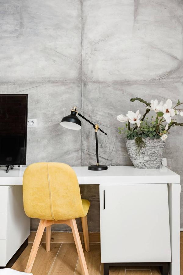 Apartment Hostgost Selected - Molerova 9