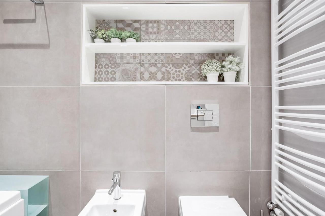 Hostgost Selected - Molerova 9 *